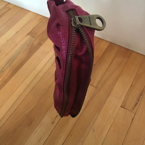 Dark Pink Matt & Nat clutch - like new - Picture 7 of 7